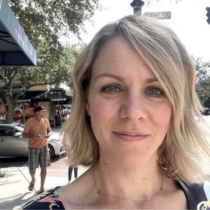 Meet your Posher, Andrea